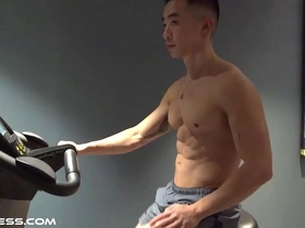 Work out every day! See my progress at ⭐️Zai-fitness.com⭐️ #asianmuscle