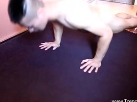 Muscular Asian hunk flaunts his assets