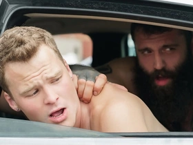 Stepson and stepdad's steamy encounter in the vehicle